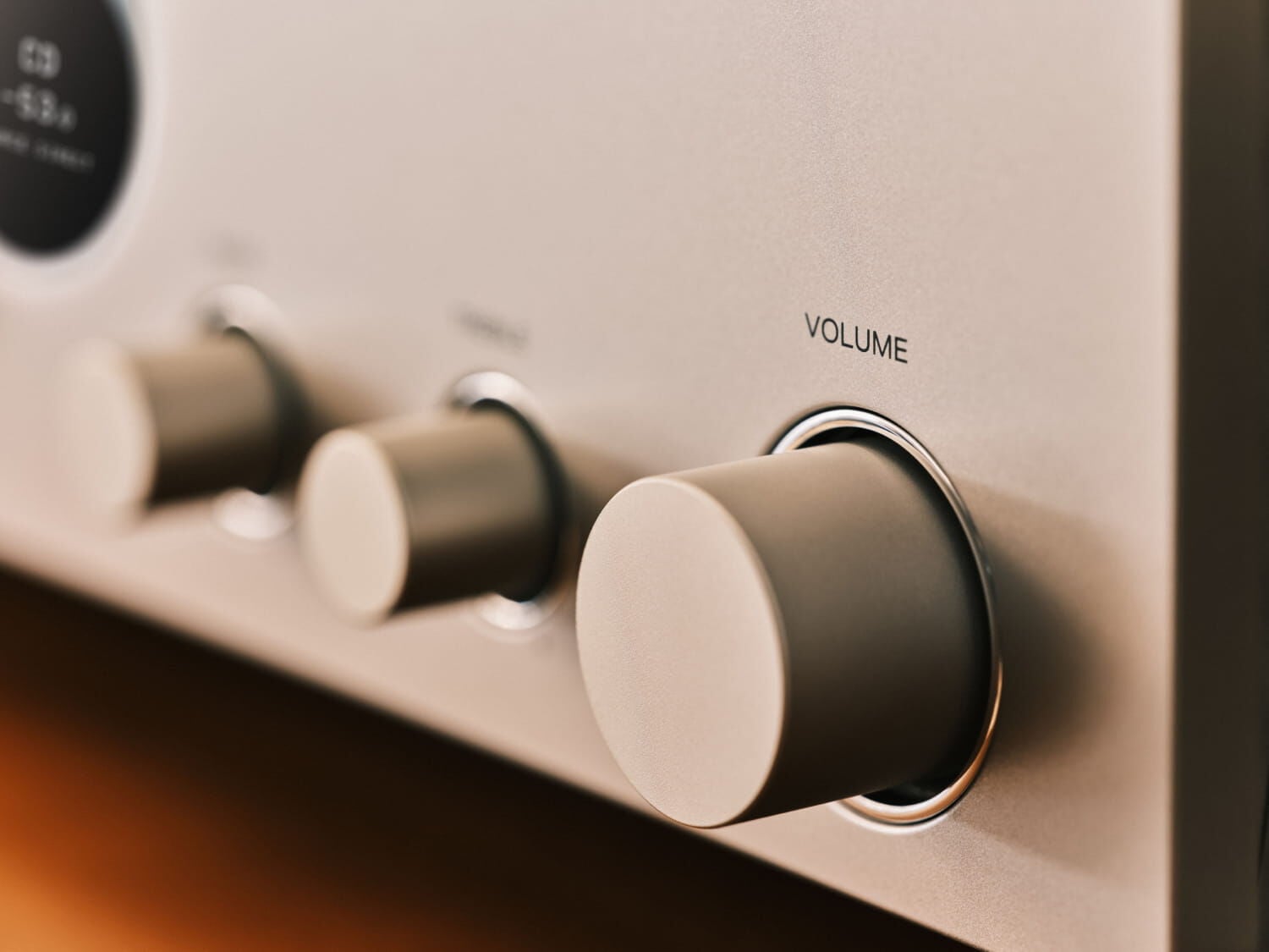Silver-gold Model 70 amplifier dials