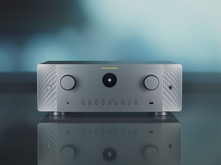 Silver-Gold Cinema 60 S2 front facing