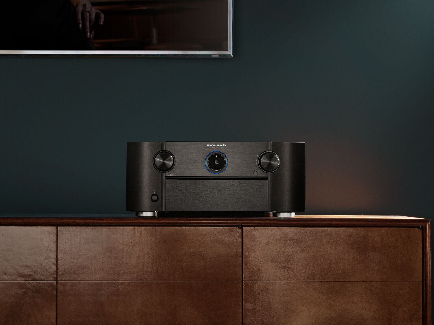 MM8077 - Masterfully Built
