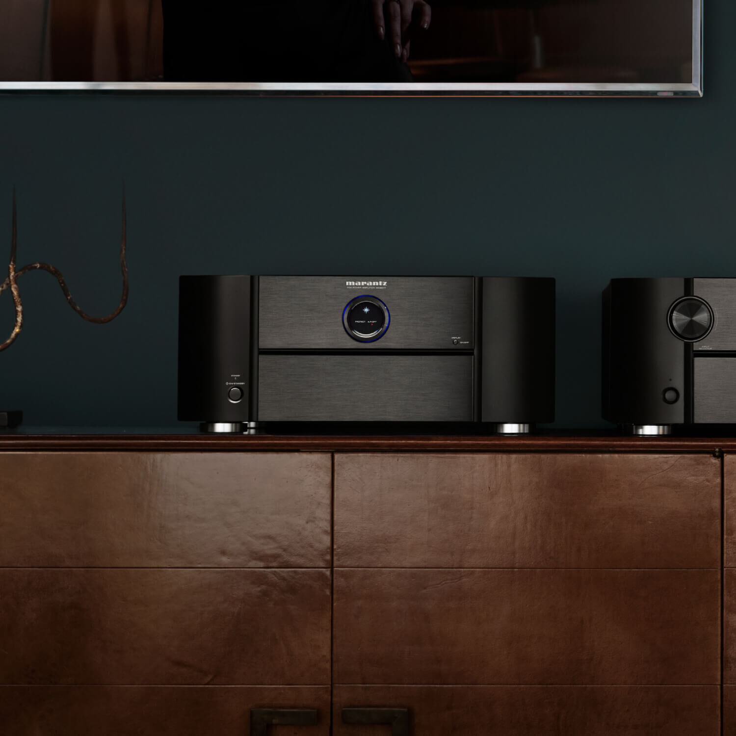 MM8077 - 7-Kanal-Leistungsverstärker mit 150 W | Marantz