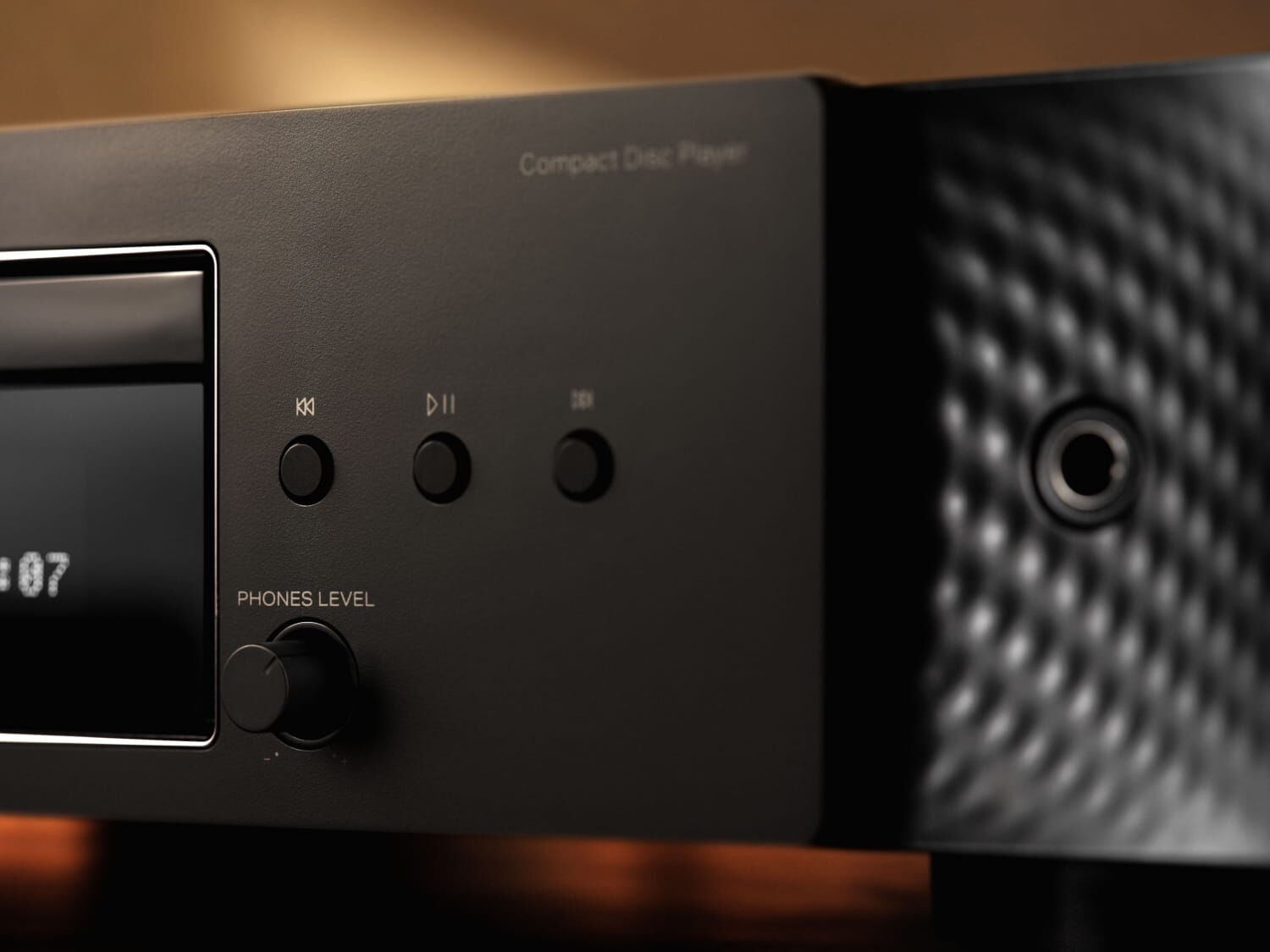 Close up of buttons on CD 70 Black
