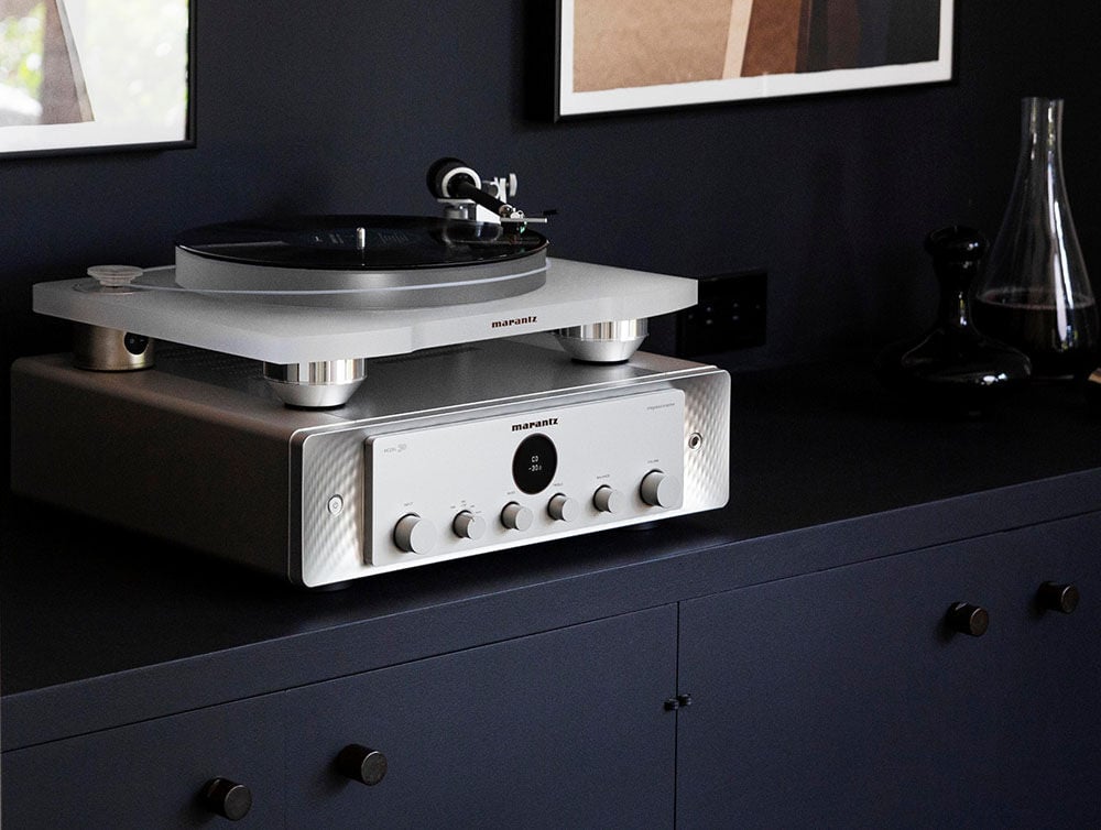 MODEL 30 - Amplifiers