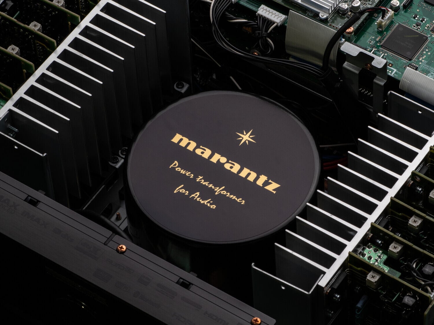  SR8015-R - Premium, Power Performing Amplification