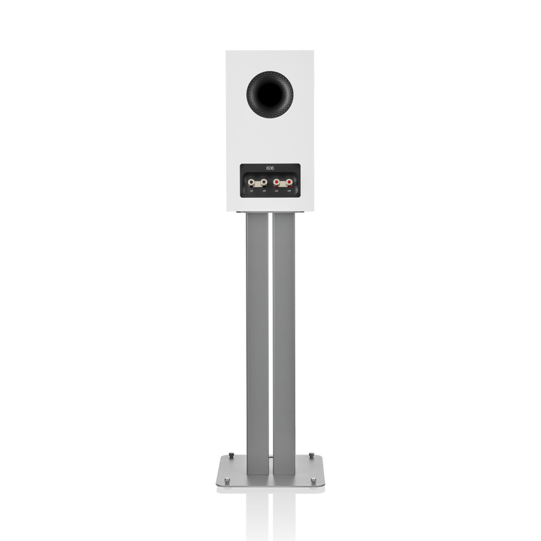 606 S3, White, dynamic