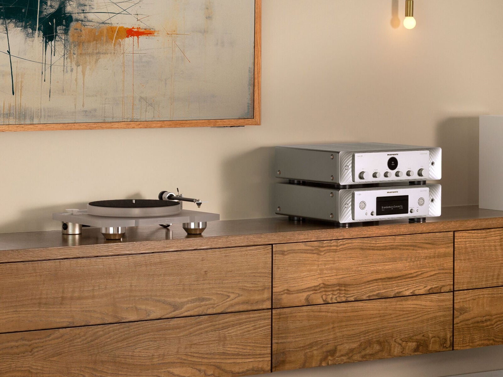 Marantz MODEL 50 and CD 50n stacked next to a turntable