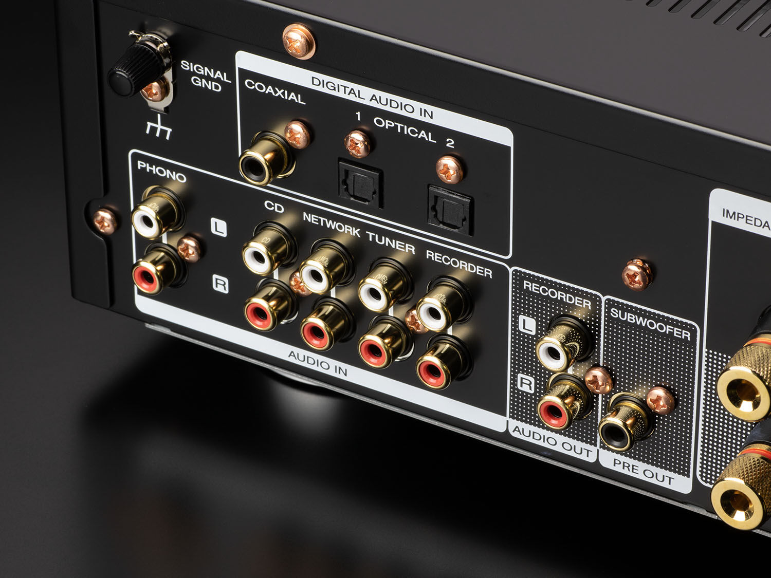 PM6007 - Slimline Integrated Stereo Amplifier with 45W | Marantz
