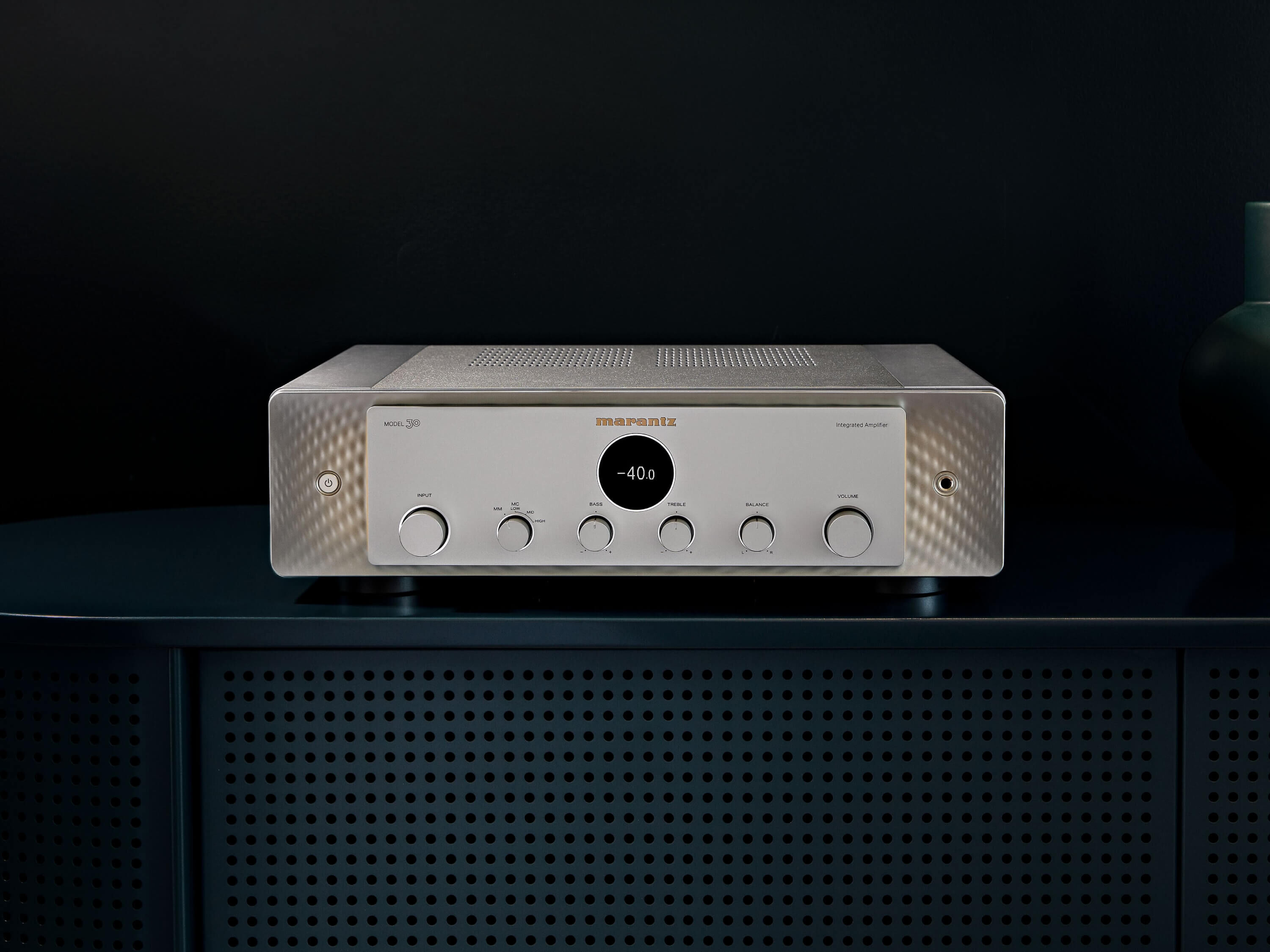MODEL 30 - Premium Integrated Stereo Amplifier with 100W and