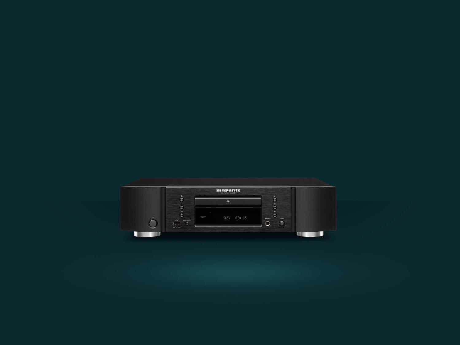 CD6007 - Black front view Lifestyle