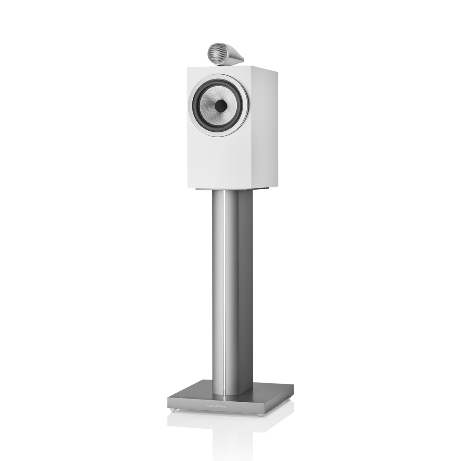 705 S3, Satin White, dynamic