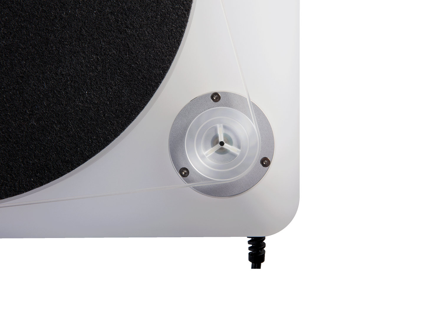 TT15S1 - White close up view