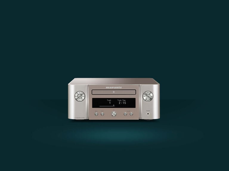 M-CR612 - Silver gold front view Lifestyle