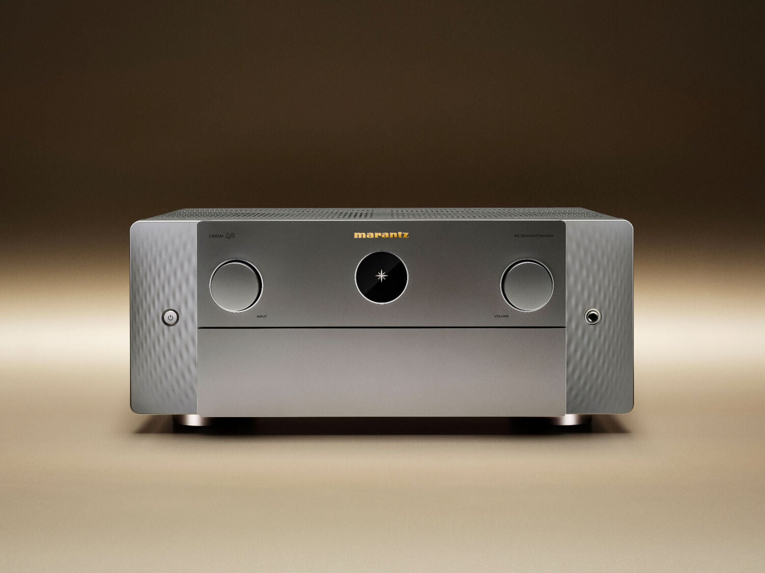 CINEMA 40, Silver Gold, lifestyle