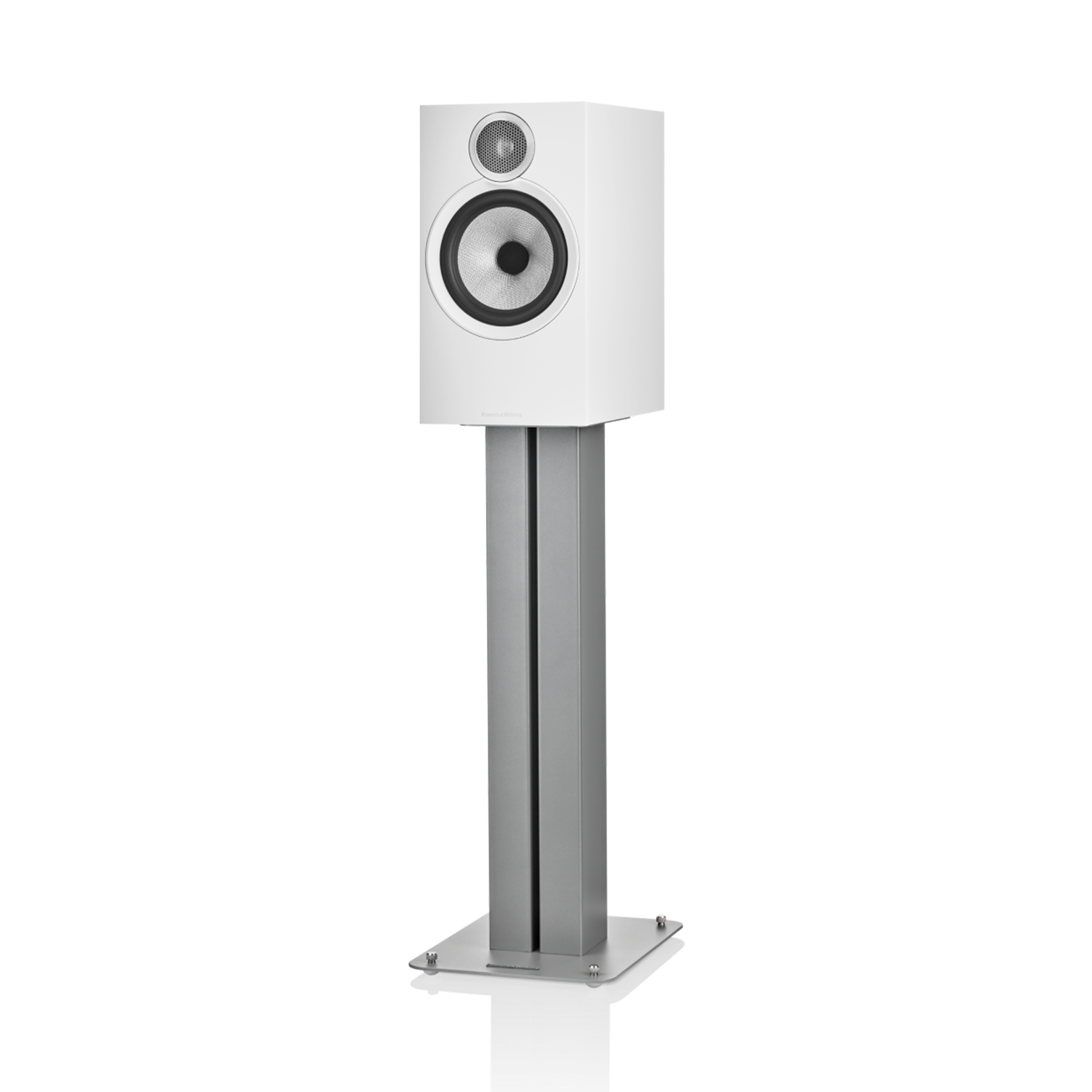 606 S3, White, dynamic