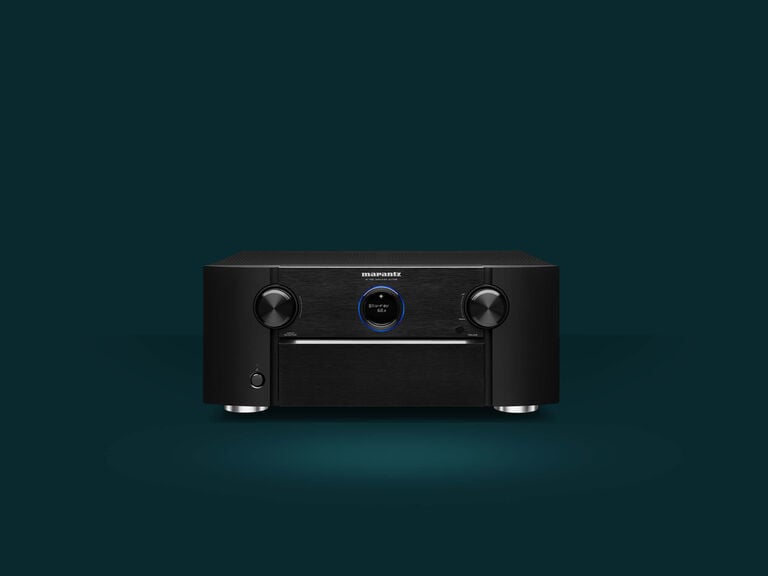 AV7706, Black, lifestyle